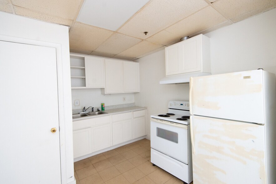 More Photos Of 612-616 Race St, Cambridge Apartments For Sale