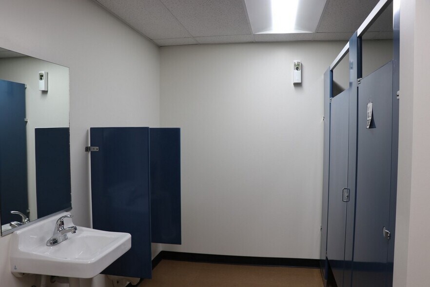 More Photos Of 4209 W Shamrock Ln, Mchenry Medical For Lease