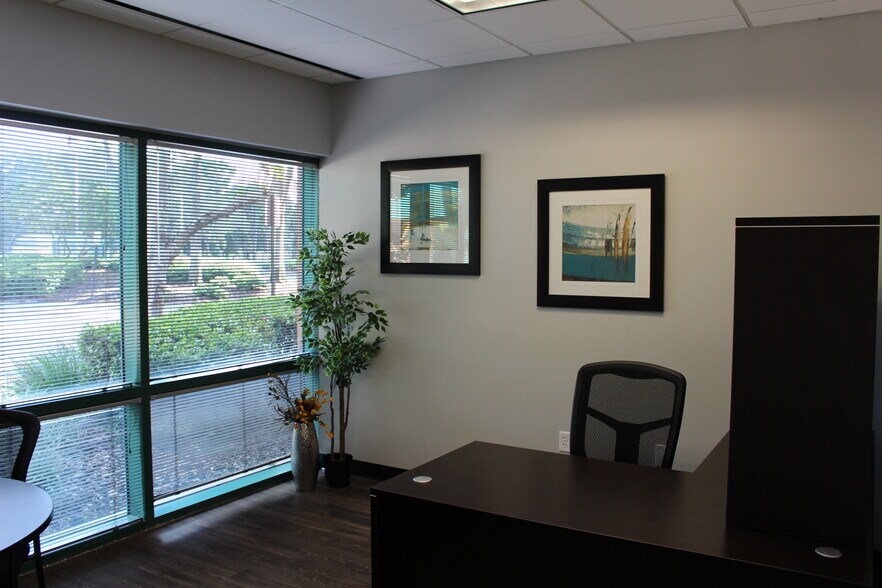 More Photos Of 250 International Pky, Lake Mary Office For Lease