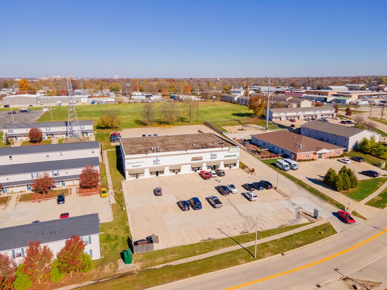 Primary Photo Of 1717 R.T. Dunn Dr, Bloomington Storefront Retail Office For Sale