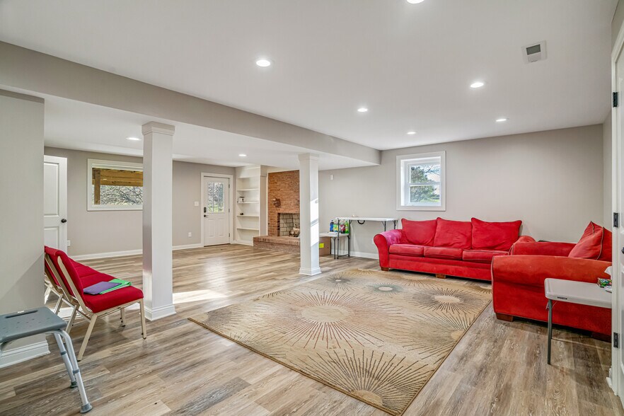 More Photos Of 1101 Brannon Rd, Nicholasville Religious Facility For Sale