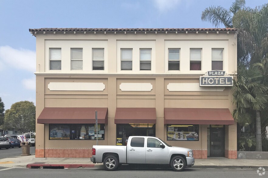 More Photos Of 10 Alexander St, Watsonville Storefront Retail Residential For Lease