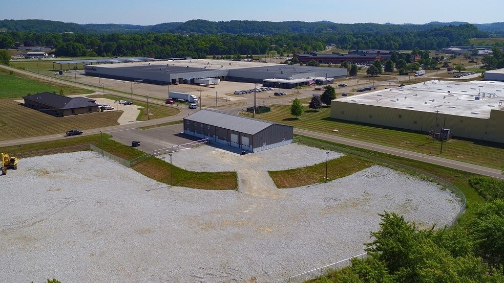 More Photos Of 2050 Reiser Ave SE, New Philadelphia Warehouse For Sale