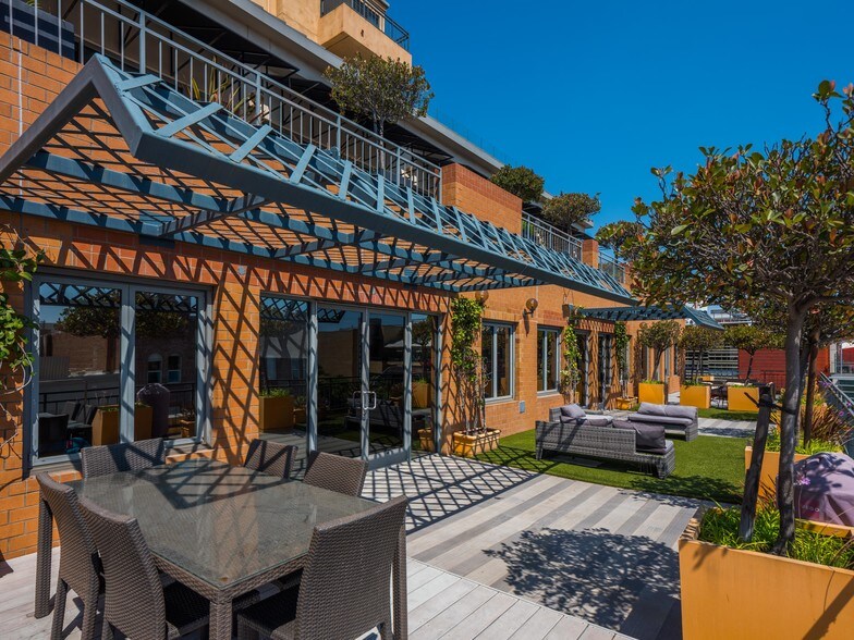 More Photos Of 1451-1457 3rd Street Promenade, Santa Monica Loft Creative Space For Lease