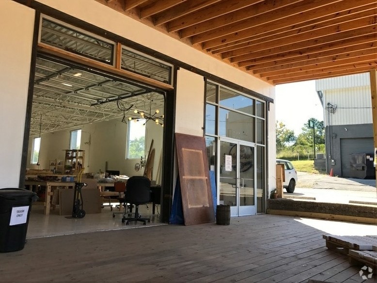 More Photos Of 1414 3rd Ave S, Nashville Restaurant For Lease