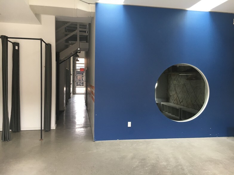 More Photos Of 74 N 8th St, Brooklyn Storefront Retail Office For Lease