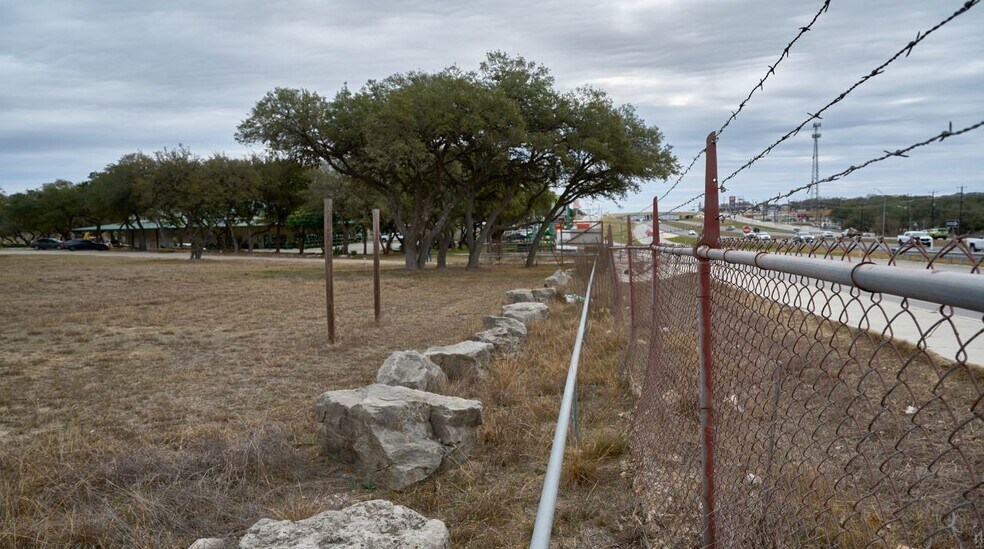 More Photos Of 28660 IH-10, Boerne Land For Sale