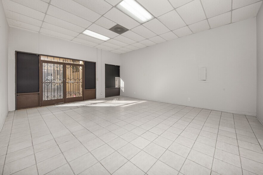 More Photos Of 7746 Lorraine Ave, Stockton Service For Lease