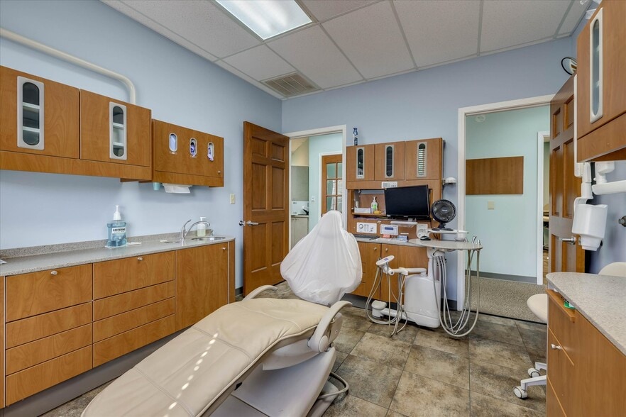 More Photos Of 1466 Columbia Hwy N, Aiken Medical For Sale