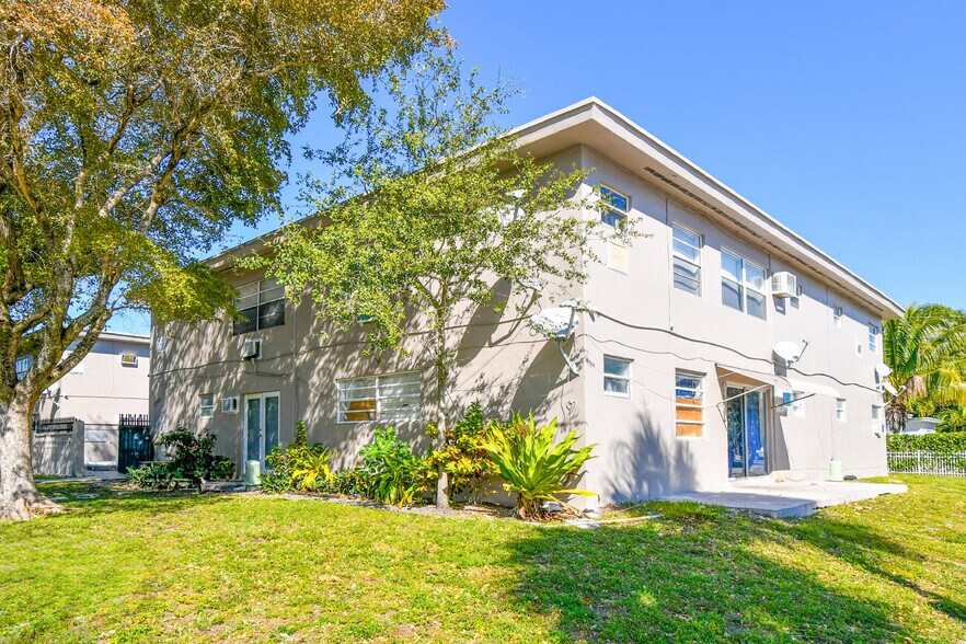 More Photos Of 17031 NE 21st Ave, North Miami Beach Apartments For Sale