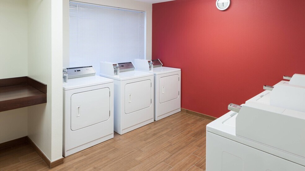 More Photos Of 12 Crossings Ct, Little Rock Hotel For Sale