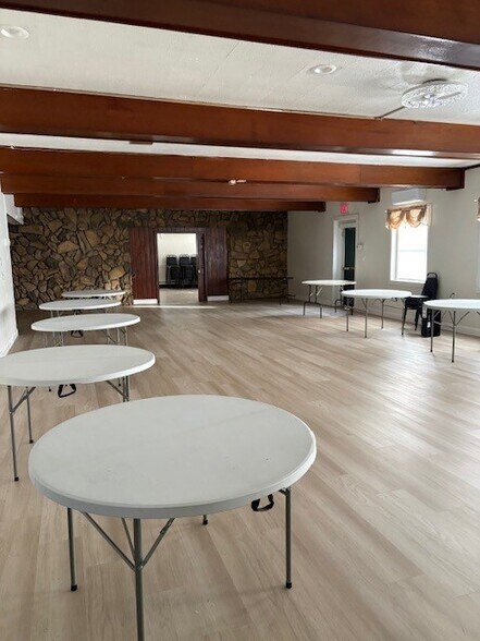 More Photos Of 416 Horace St, Bridgeport Office For Lease