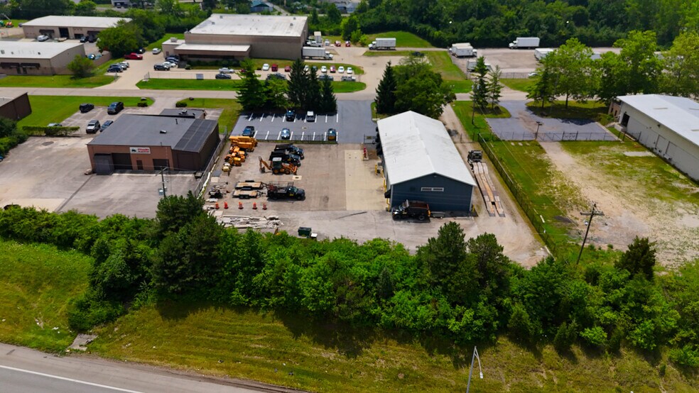 More Photos Of 2350 Scioto Harper Rd, Columbus Warehouse For Sale