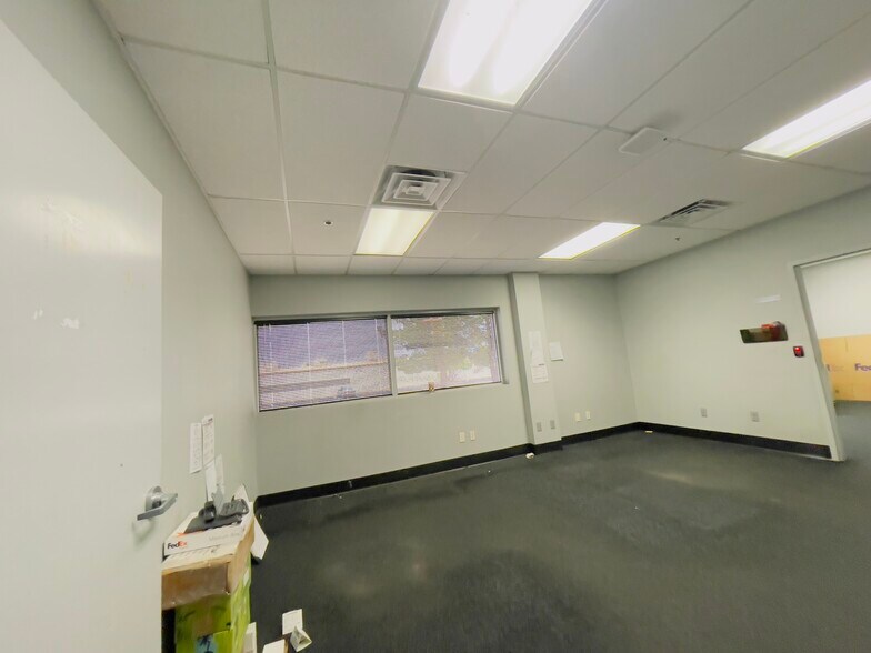 More Photos Of 4062 E Industry Dr, Sierra Vista Warehouse For Lease