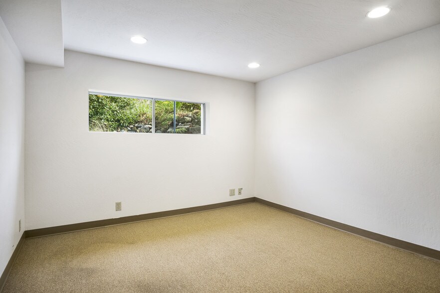 More Photos Of 111 Margaret Ln, Grass Valley Office For Sale