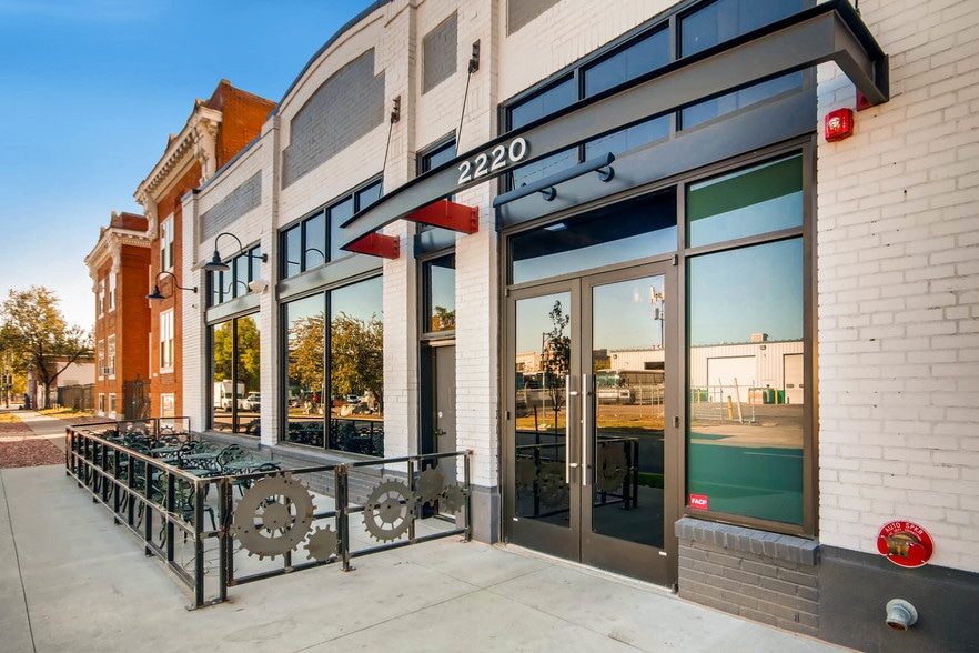More Photos Of 2200-2220 California St, Denver Restaurant For Sale