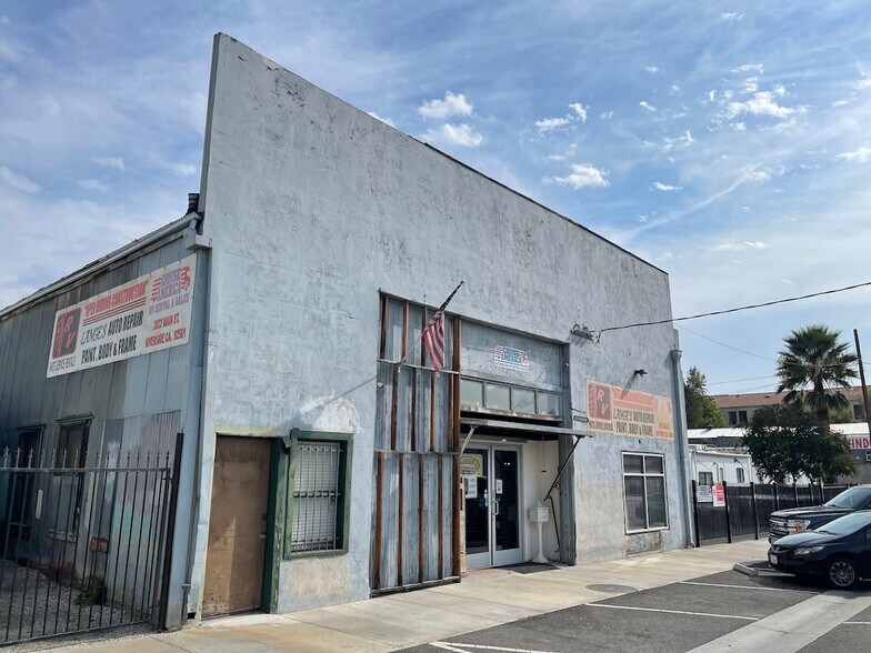 More Photos Of 2822 N Main St, Riverside Auto Repair For Sale