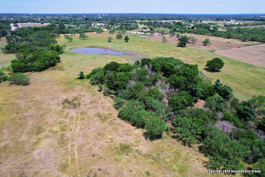 More Photos Of 850 W Main St, Yorktown Land For Sale