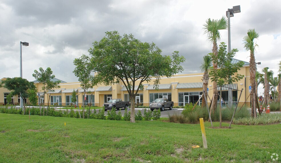 More Photos Of 10101-10181 W Commercial Blvd, Tamarac Storefront Retail Office For Lease