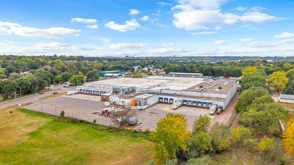More Photos Of 2300 E Rice St, Sioux Falls Refrigeration Cold Storage For Lease