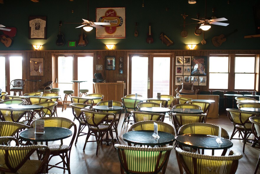 More Photos Of 17-25 S J St, Lake Worth Restaurant For Sale