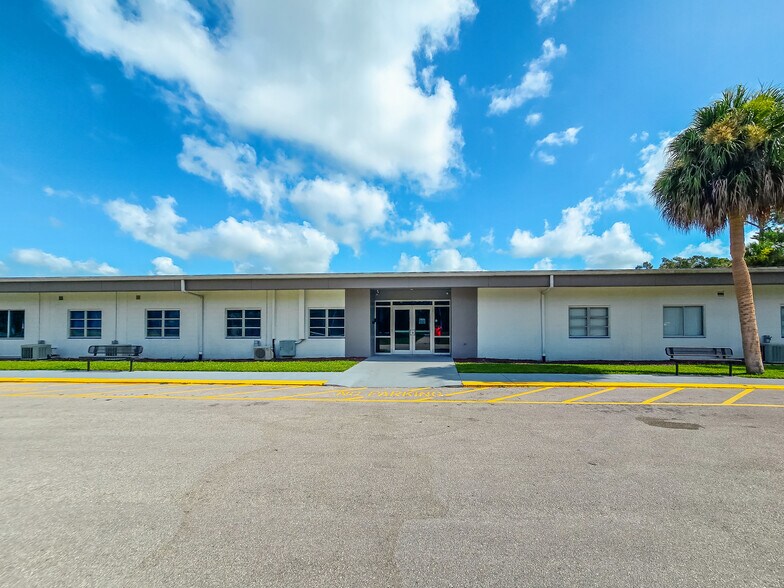 More Photos Of 5900 Tedder Rd, Fort Pierce Schools For Sale