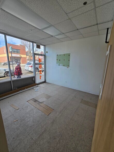 More Photos Of 4609 S Ashland Ave, Chicago General Retail For Lease