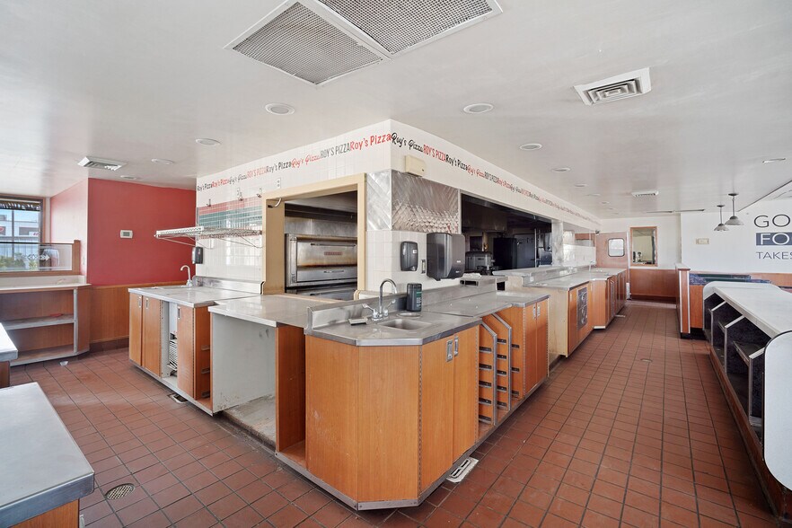 More Photos Of 380 E 1620 S, Salina General Retail For Sale