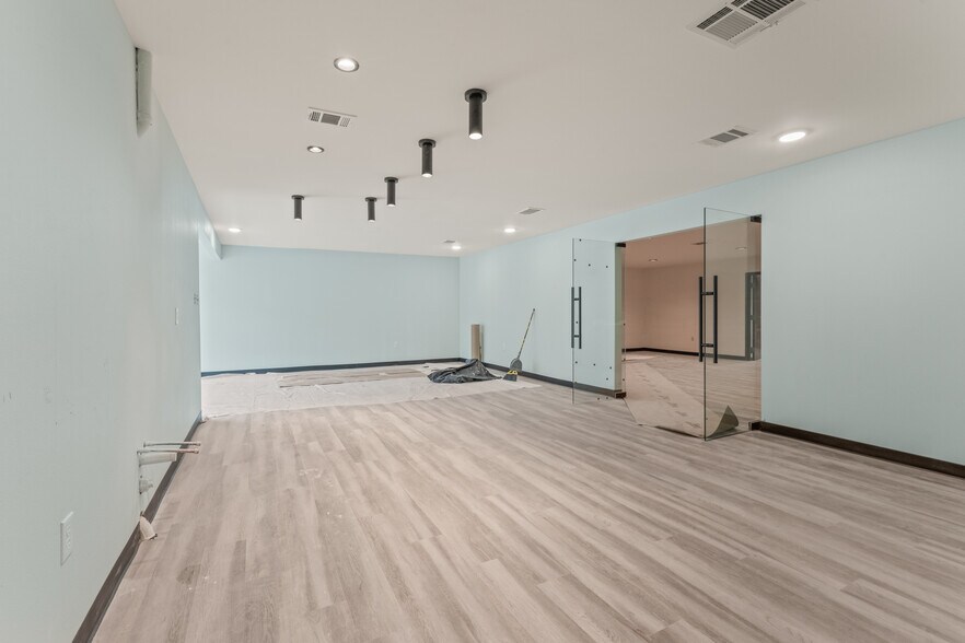 More Photos Of 2726 Continental Dr, Baton Rouge Medical For Lease