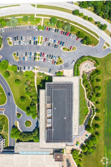 More Photos Of 1901 Butterfield Rd, Downers Grove Office For Lease