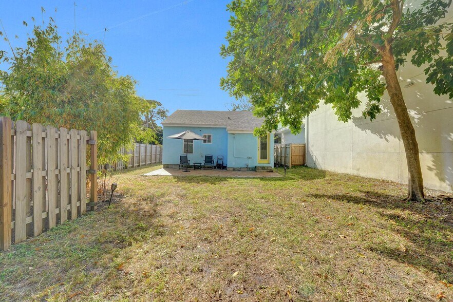 More Photos Of 301 SW 9th St, Fort Lauderdale Apartments For Sale