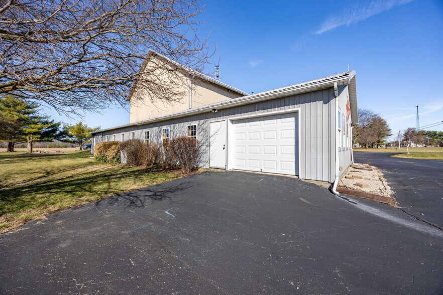 More Photos Of 8724 US Highway 68 N, West Liberty General Retail For Sale