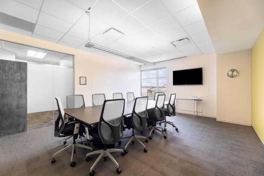 More Photos Of 12600 Hill Country Blvd, Bee Cave Coworking Space