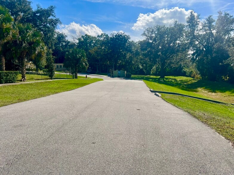 More Photos Of 2455 Ark Academy Ct, Sanford Office For Sale