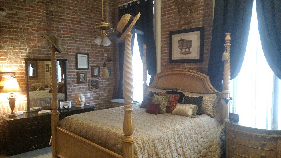 More Photos Of 217 23rd St, Galveston Apartments For Sale