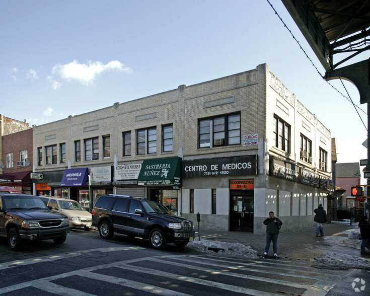 Primary Photo Of 104-01 Roosevelt Ave, Corona Storefront Retail Office For Lease