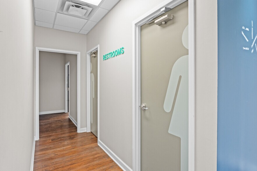 More Photos Of 3865 Symmes Rd, Hamilton Warehouse For Lease