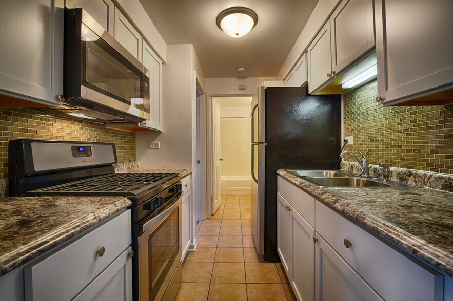 More Photos Of 949-953 E 86th St, Chicago Apartments For Sale