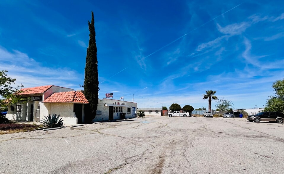 More Photos Of 12036 Bartlett Ave, Adelanto Office Residential For Sale