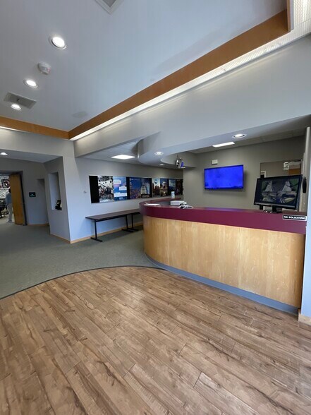 More Photos Of 939 S Stadium Rd, Columbia Office For Sale