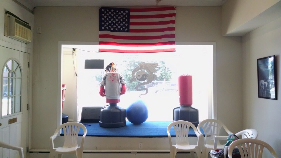 More Photos Of 82 Water St, Torrington Apartments For Lease