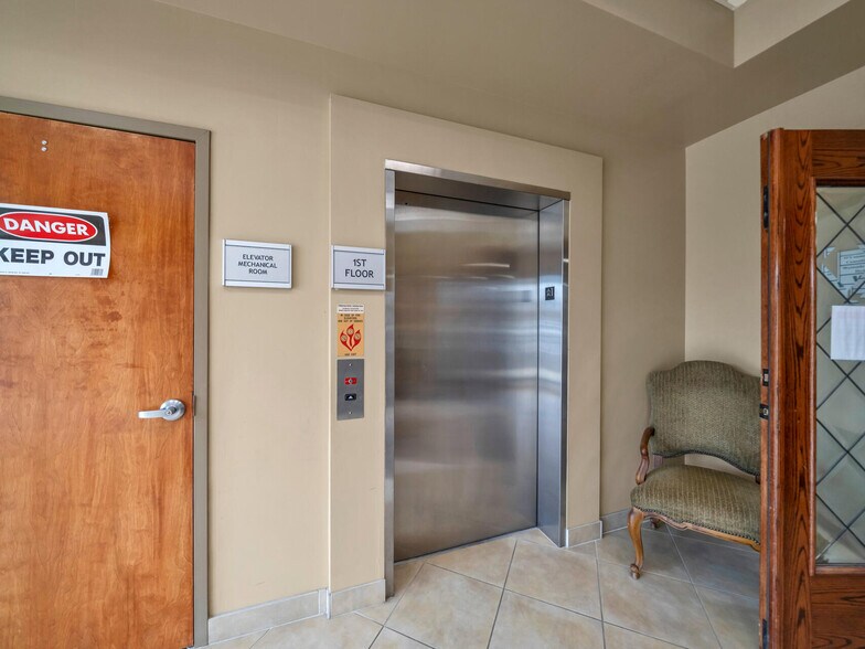 More Photos Of 4635 Gulfstarr Dr, Destin Medical For Sale