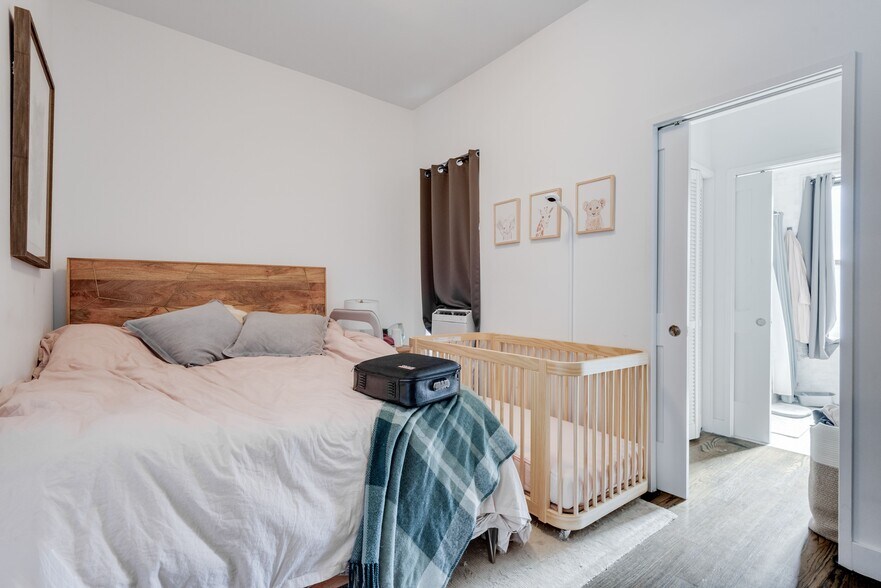 More Photos Of 14 Lincoln Pl, Brooklyn Apartments For Sale