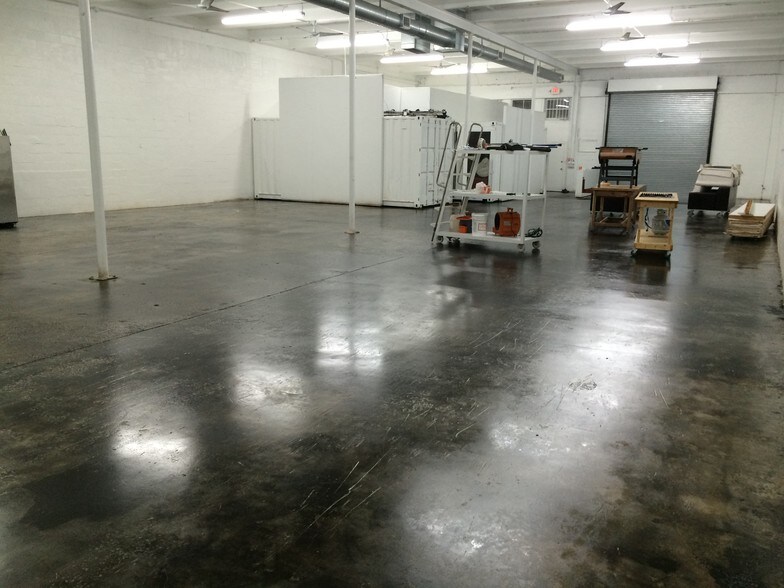 More Photos Of 301-395 NE 59th St, Miami Coworking Space