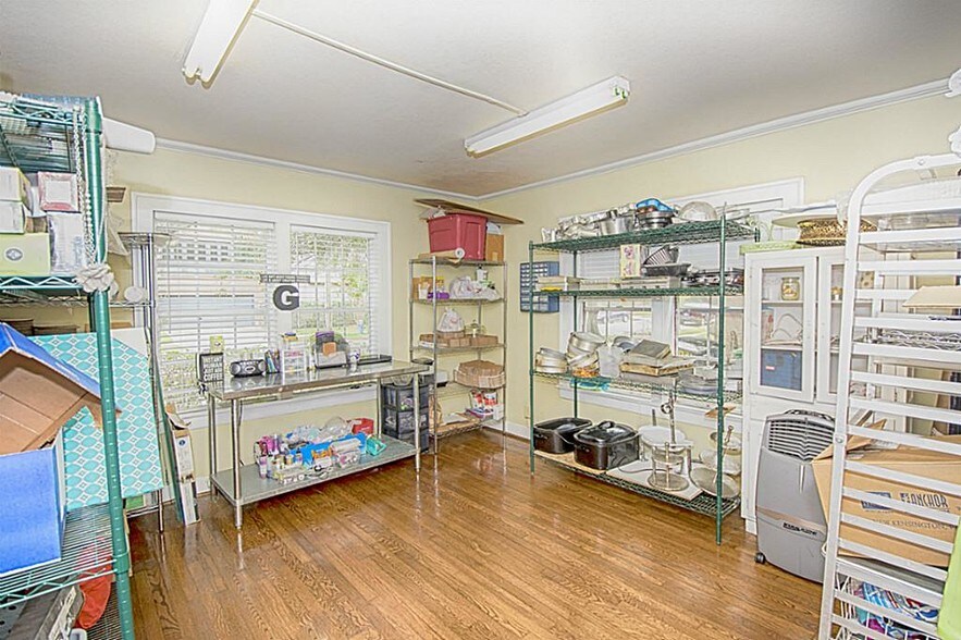 More Photos Of 1829 Colquitt St, Houston Specialty For Lease