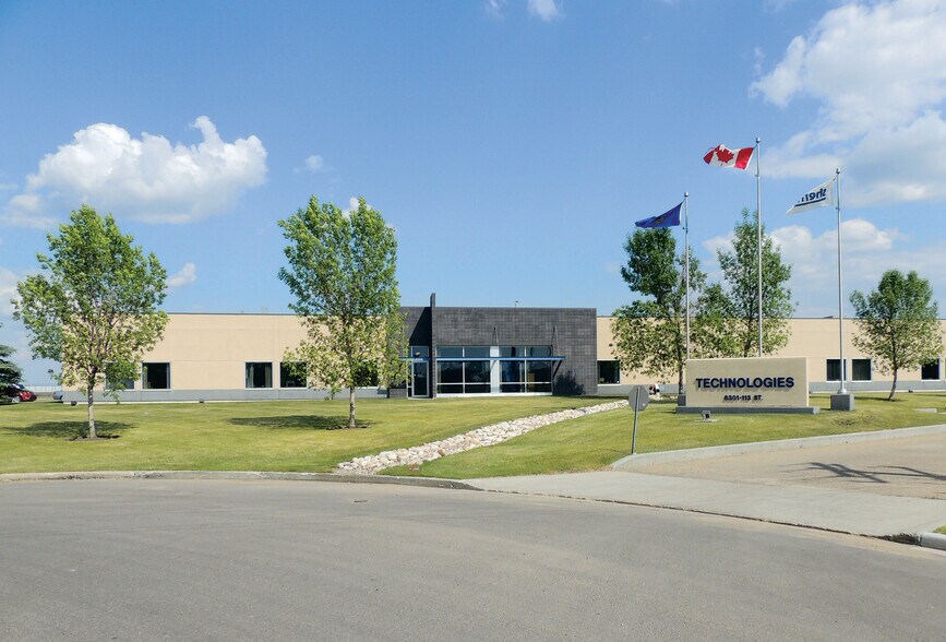 More Photos Of 8301 113th St, Fort Saskatchewan Flex For Sale