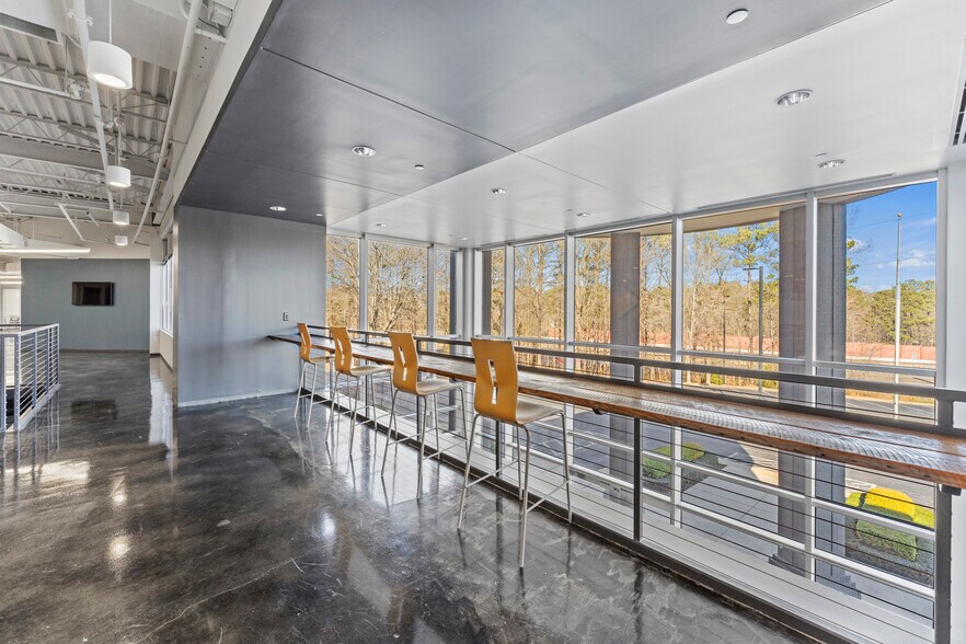 More Photos Of 5520 Capital Center Dr, Raleigh Office For Sale