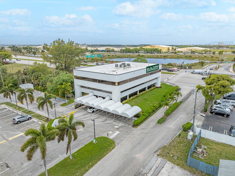 More Photos Of 1550 Southern Blvd, West Palm Beach Medical For Sale
