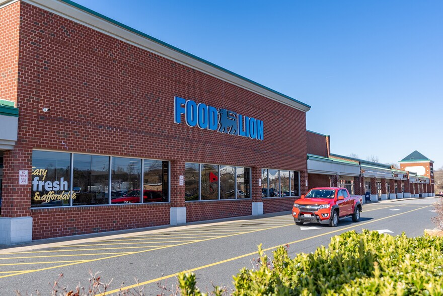 More Photos Of 2500-2562 W Pulaski Hwy, North East Unknown For Lease