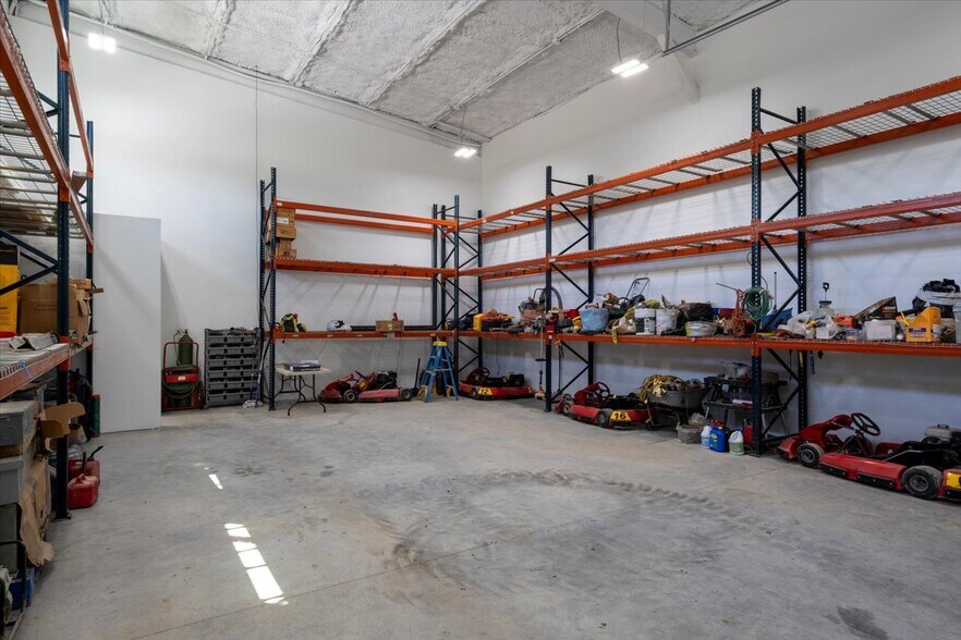 More Photos Of 9020 State Highway 21, Trenton Unknown For Lease